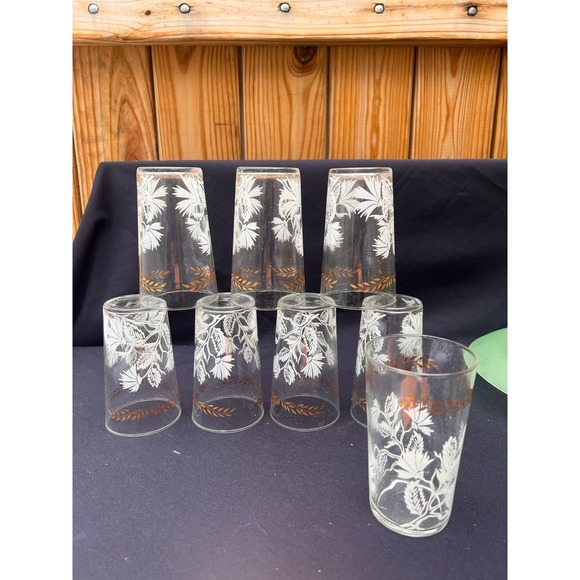 Vintage Federal Glass Hospitality Beverage Set of eight 5” drinking glasses - Picture 2 of 8